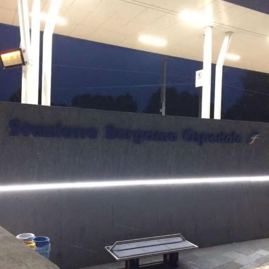 Appartamento Per Brevi Periodi "Teodolinda" Bergamo Exterior photo